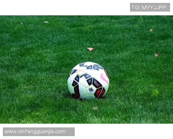 在绿茵场上变身足球巨星的奇幻冒险之旅