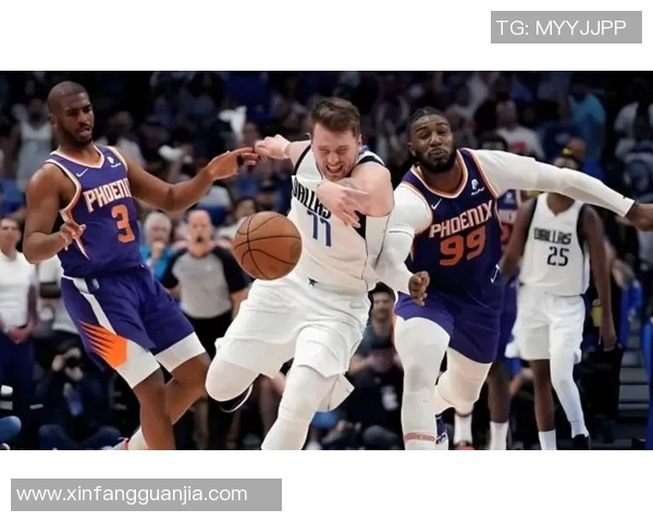 独行侠与休斯顿的激烈对决揭示了NBA赛季的精彩与悬念 独行侠与休斯顿的激烈对决揭示了NBA赛季的精彩与悬念